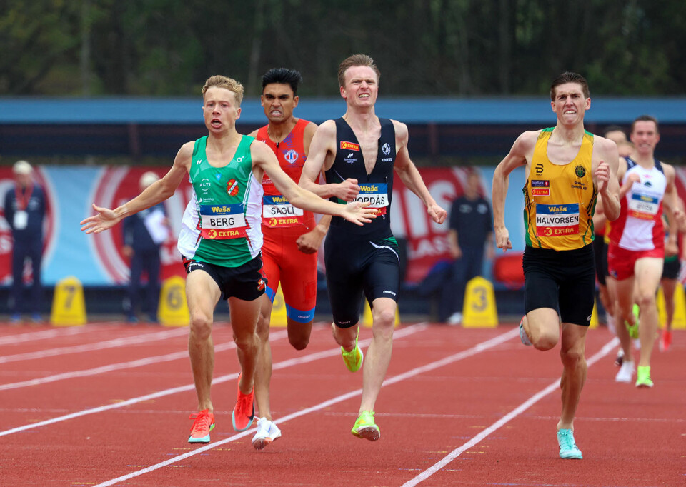Håkon Moe Berg (fra v.), Narve Gilje Nordås og Andreas Fjeld Halvorsen da de tok NM-medaljene på 1500 m på Askøy i år. (Foto: Arne Dag Myking) Håkon Moe Berg (fra v.), Narve Gilje Nordås og Andreas Fjeld Halvorsen da de tok NM-medaljene på 1500 m på Askøy i år. (Foto: Arne Dag Myking)
