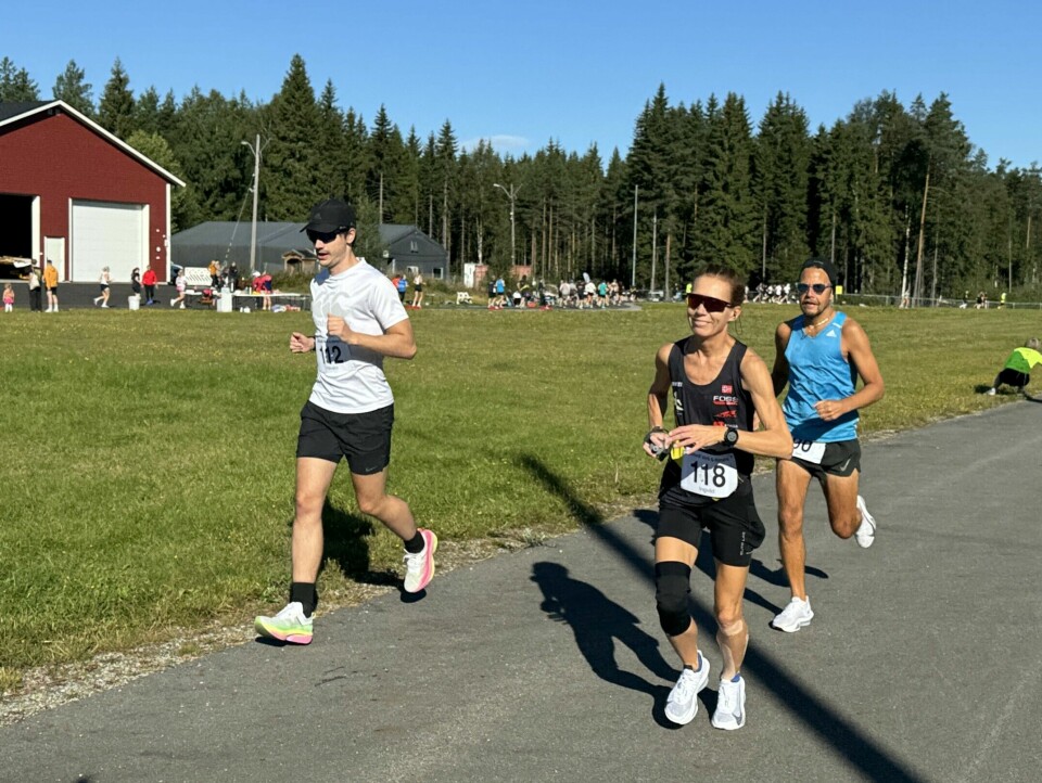 Veteranseire til Ingvild Aurdal og Harald Bjerke i Eidsvoll 6-timers mimreløp IMG_7937.JPG
