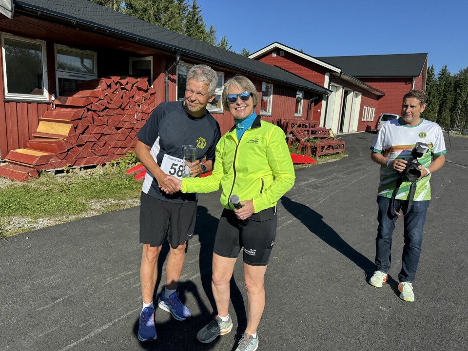 Veteranseire til Ingvild Aurdal og Harald Bjerke i Eidsvoll 6-timers mimreløp IMG_7930.JPG