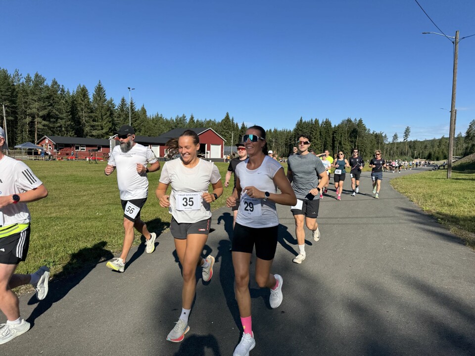 Veteranseire til Ingvild Aurdal og Harald Bjerke i Eidsvoll 6-timers mimreløp IMG_7956.JPG