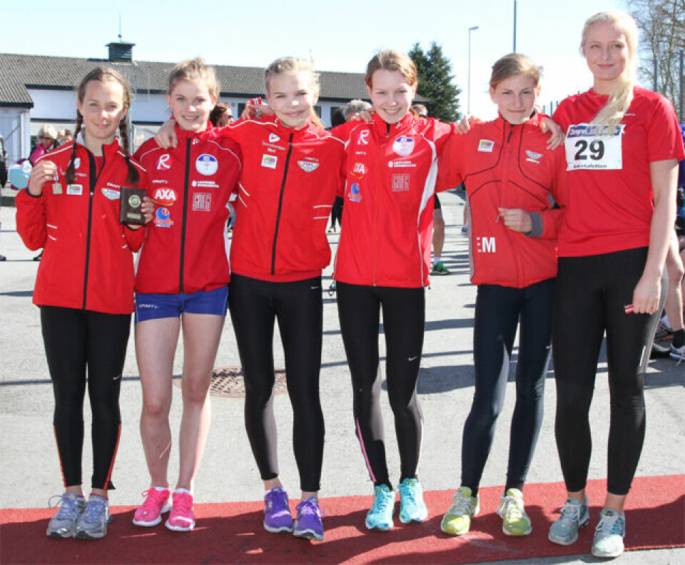 Solskinn over den 60. Ask-stafetten.