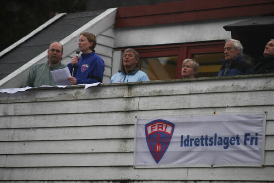 Våt stafettfest på Espeland