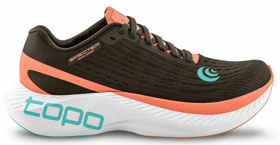 Test av treningssko for asfalt 2023 Topo Specter Dame.jpg